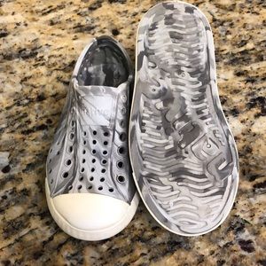 Native Shoes size C8